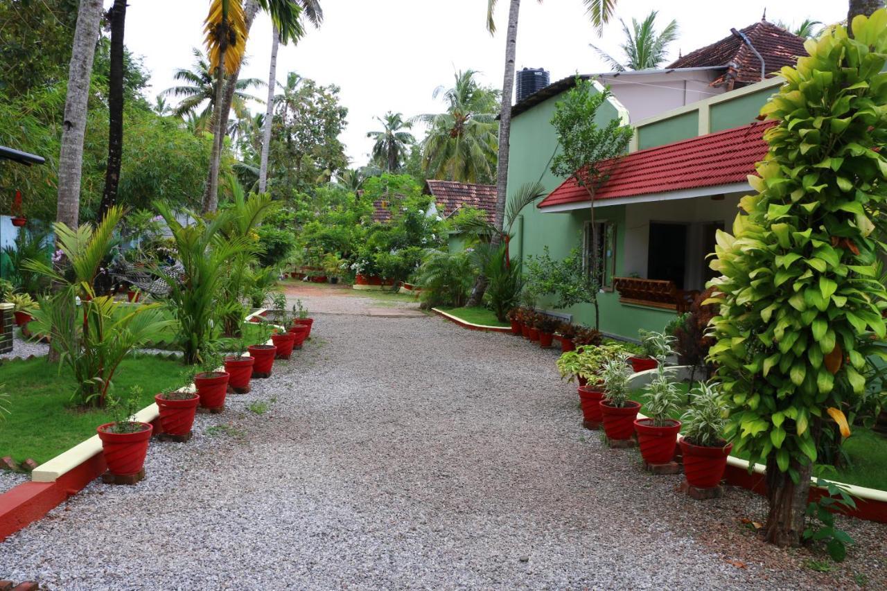 Divine Bliss Beach Resort Варкала Екстер'єр фото